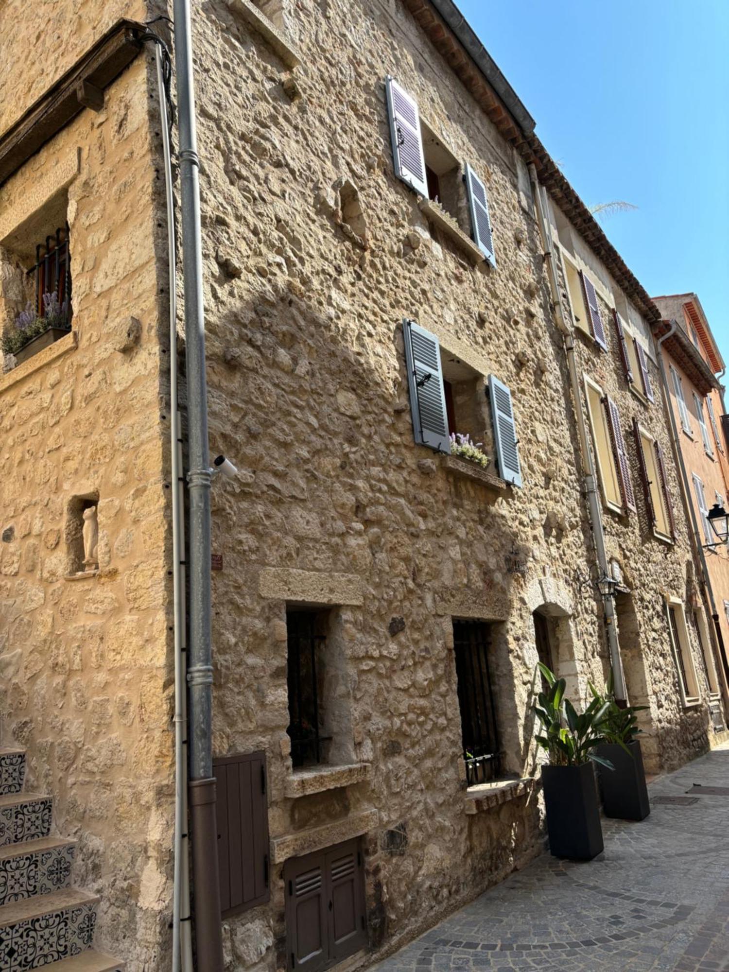 La Pablita, Vieil Antibes, Remparts Apartment Екстериор снимка